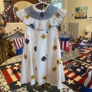 NOM Girls Smocked Dress size 4